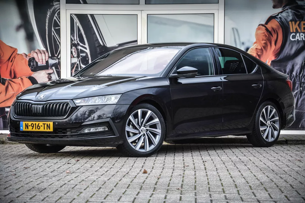 Skoda Octavia 1.5 eTSI 110pk/150pk DSG Sport Business